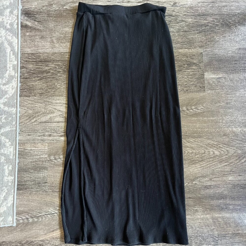 Bodycon Mid-Length Skirt with Slit